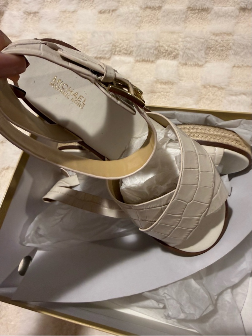 NWT Michael Kors Abbott Espadrille Platform Sandals Cream Croc Embossed Size 9 - Picture 3 of 10